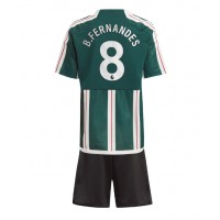 Manchester United Bruno Fernandes #8 Auswärts Trikotsatz Kinder 2023-24 Kurzarm (+ Kurze Hosen)